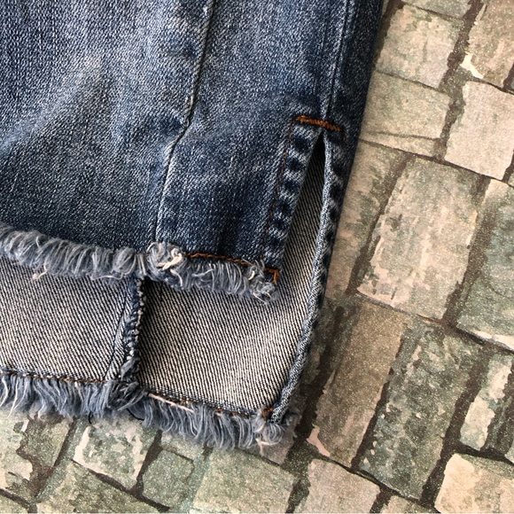 Kut from the Kloth Connie Skirt Sz 2 - Picture 6 of 14